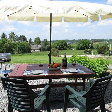Appartement Ideal Pres De Durbuy / Ideaal Appartement Nabij Durbuy / Ideal Apartment Near Durbuy Hotton Bagian luar foto