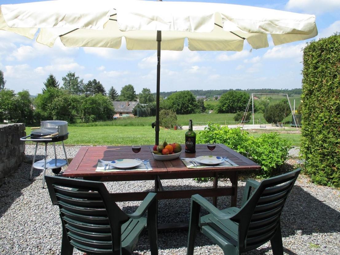 Appartement Ideal Pres De Durbuy / Ideaal Appartement Nabij Durbuy / Ideal Apartment Near Durbuy Hotton Bagian luar foto